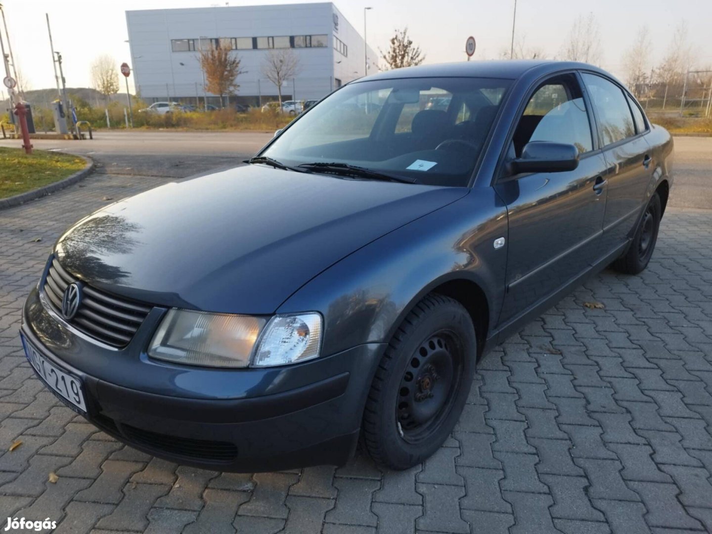 Volkswagen Passat 1.6 (Automata)