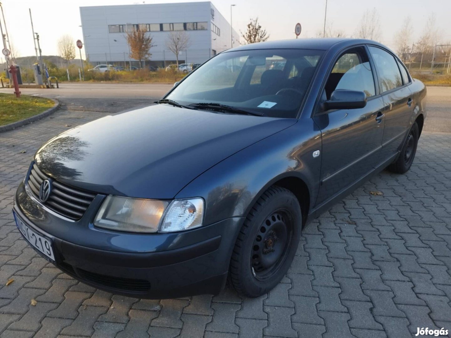 Volkswagen Passat 1.6 (Automata)