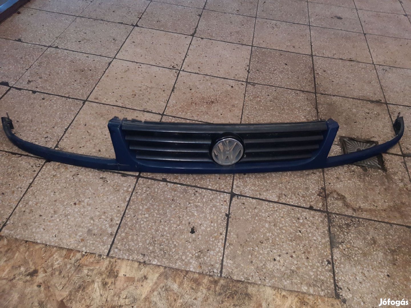 Volkswagen Passat B4 Hűtőrács