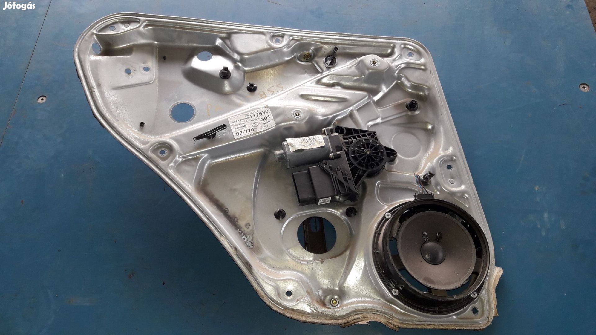 Volkswagen Passat B5 01-05 Bal Hátsó Ablakemelő Szerkezet