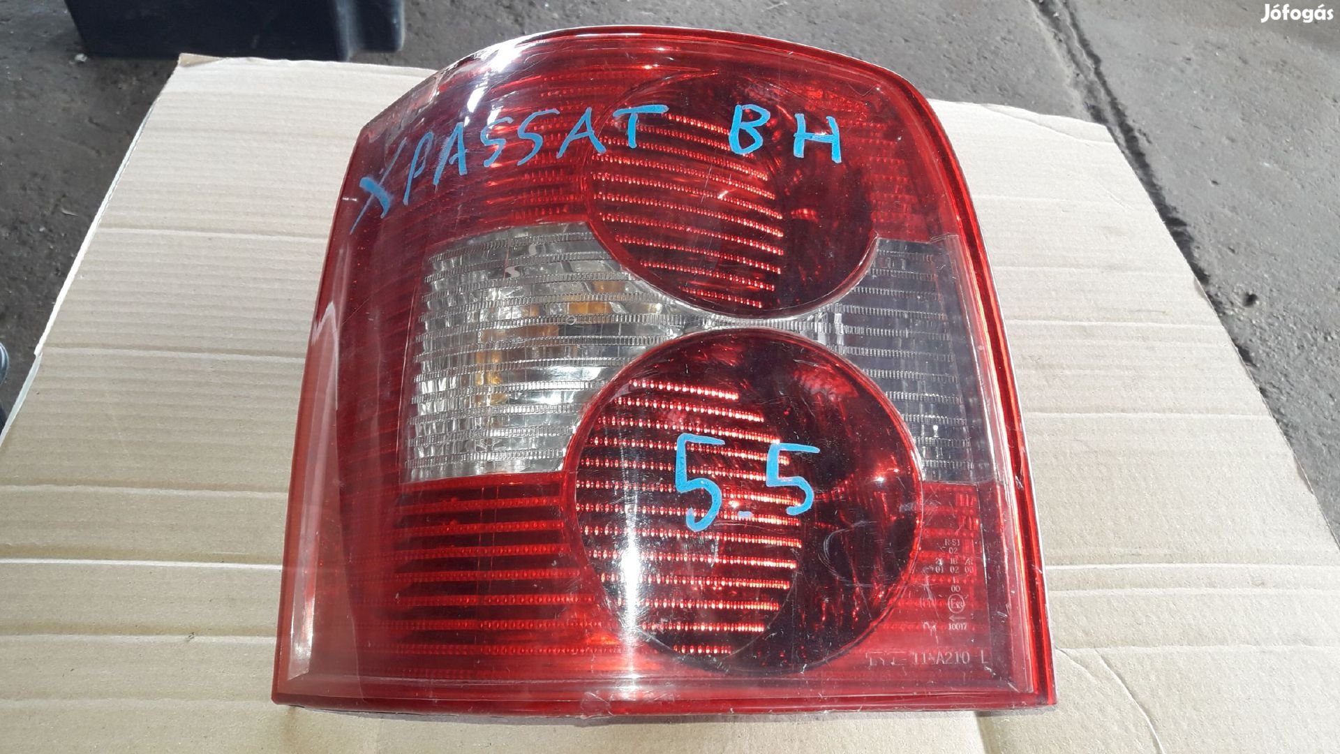 Volkswagen Passat B5 01-05 Bal Hátsó Lámpa