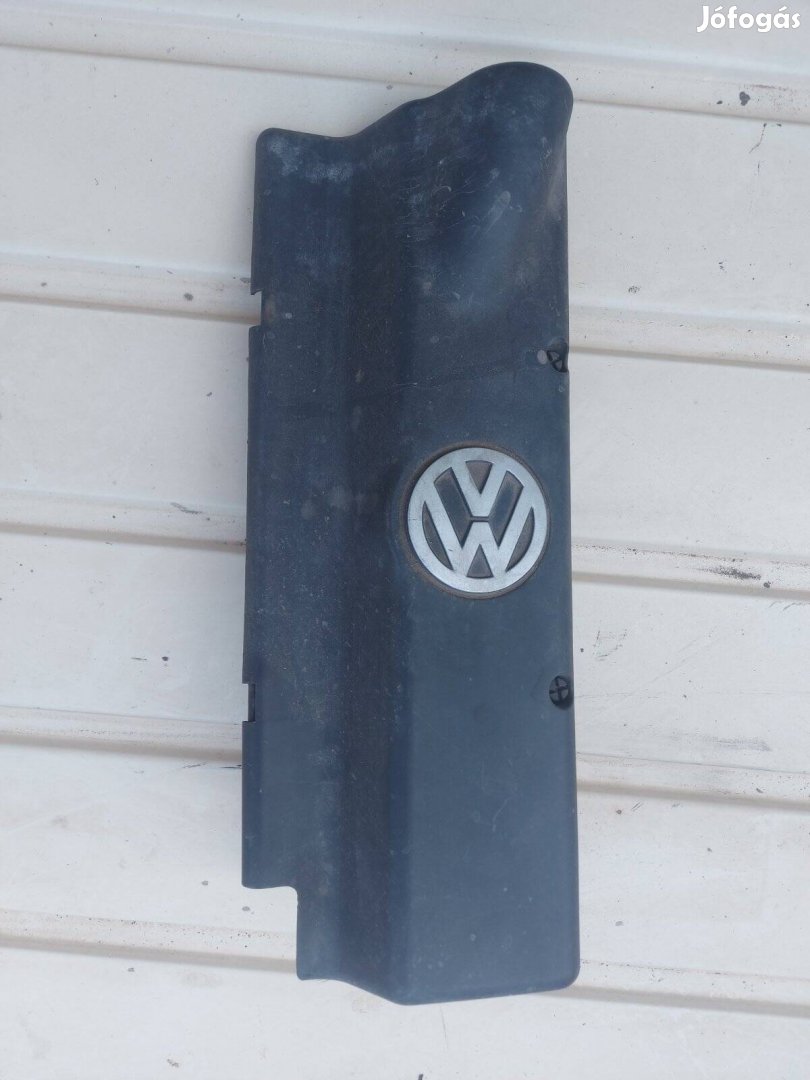 Volkswagen Passat B5 1.6 felső motorburkolat 