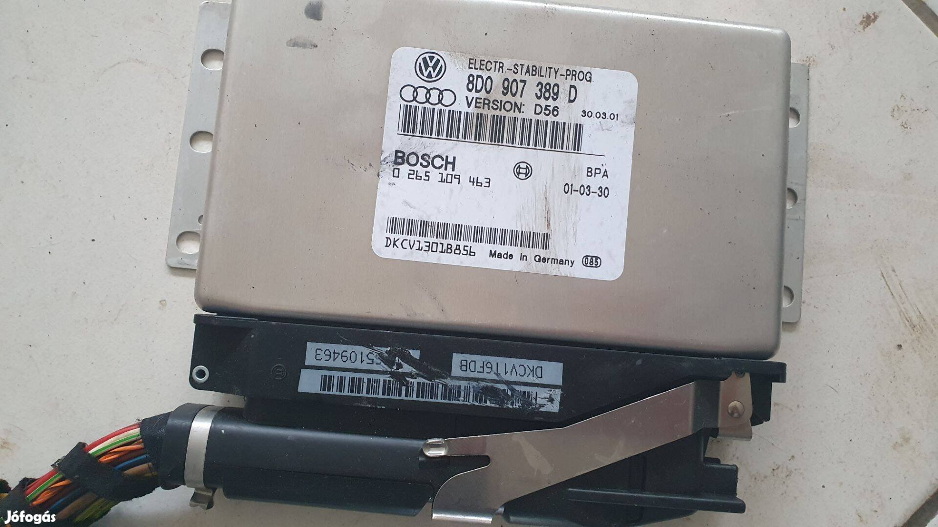 Volkswagen Passat B5.5 Menetstabilizátor 8D0907389D