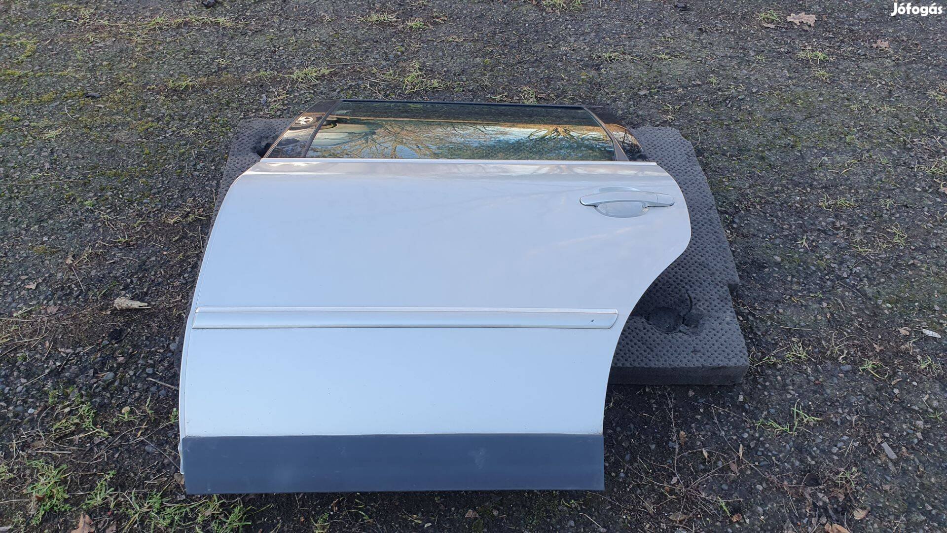 Volkswagen Passat B5.5 bal hátsó ajtó LA7W ezüst kombi