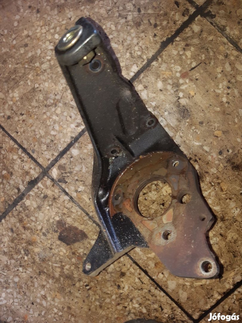 Volkswagen Passat B5 96-00 Adagoló Tartó Bak