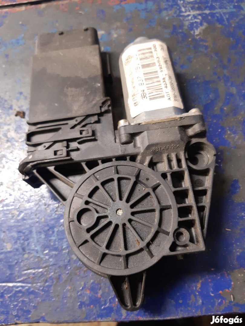 Volkswagen Passat B5 96-05 Bal Első Ablakemelő Motor
