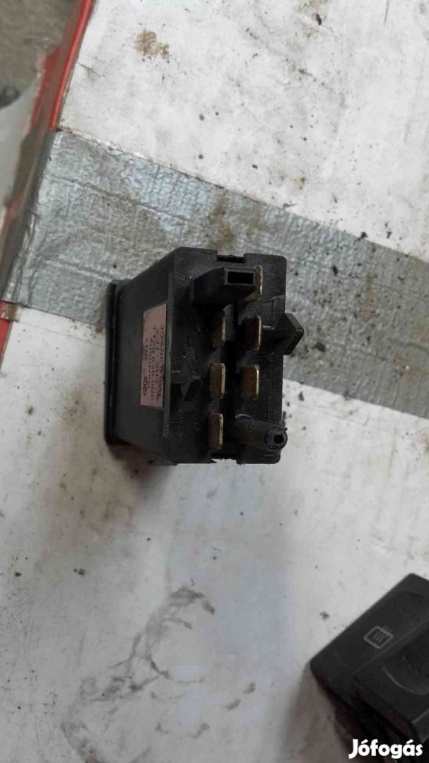 Volkswagen Passat B5 96-05 Hátsó Szélvédőfűtés Kapcsoló