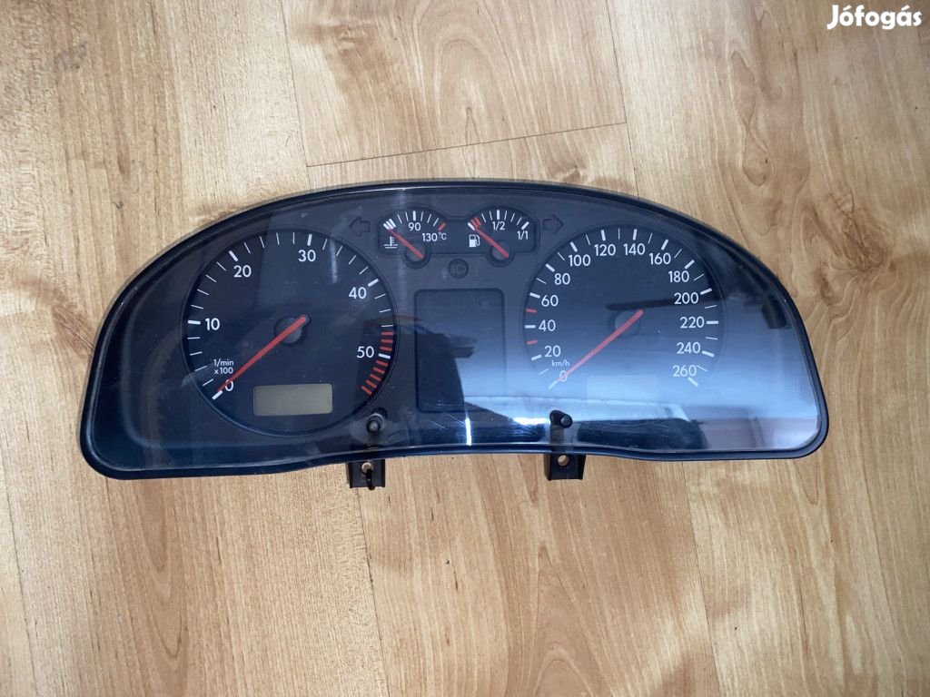 Volkswagen Passat B5 Kilométeróra 3B0920802A
