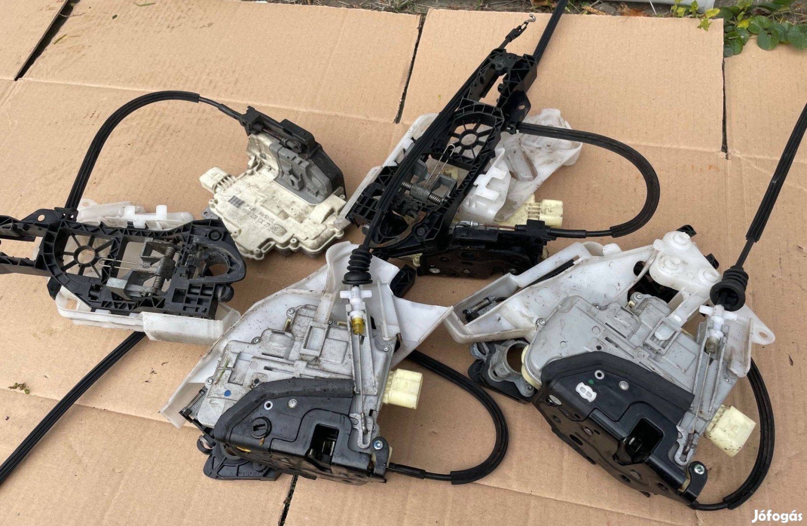 Volkswagen Passat B6 Ajtózár, Zár , Tankajtó zár, Csomagtérajtó zár