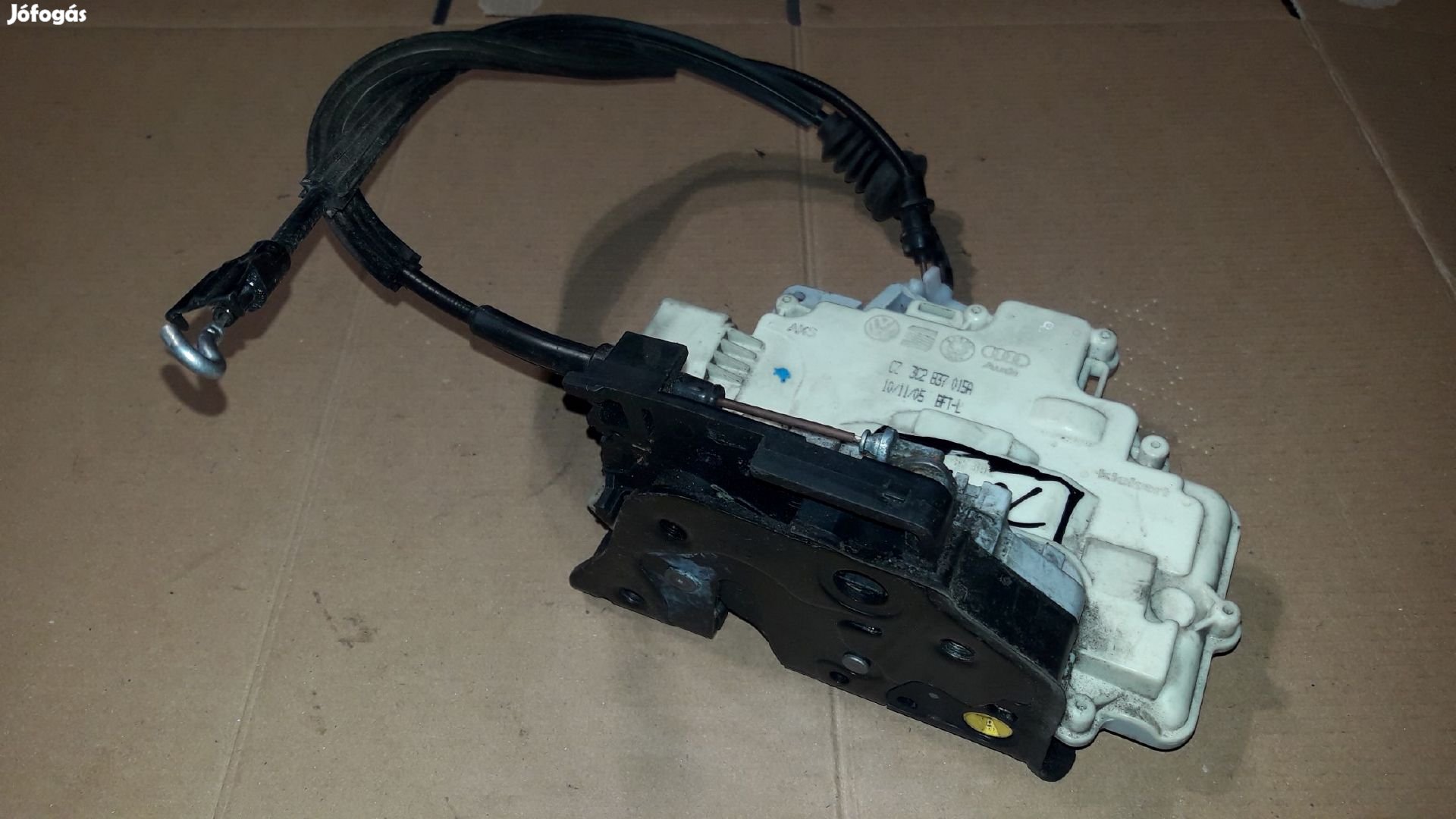 Volkswagen Passat B6 Bal Első Ajtó Zárszerkezet Központizár