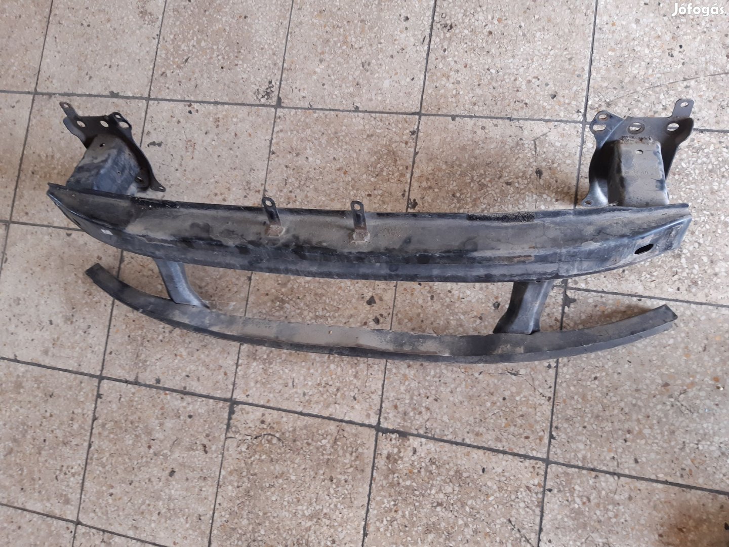 Volkswagen Passat B6 Első Lökhárító Merevítő