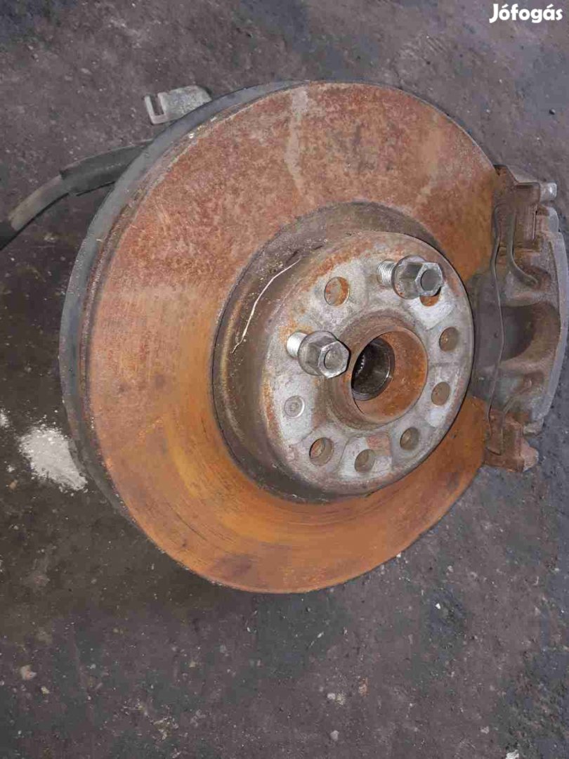 Volkswagen Passat B6 Jobb Csonkállvány Kerékaggyal ABS