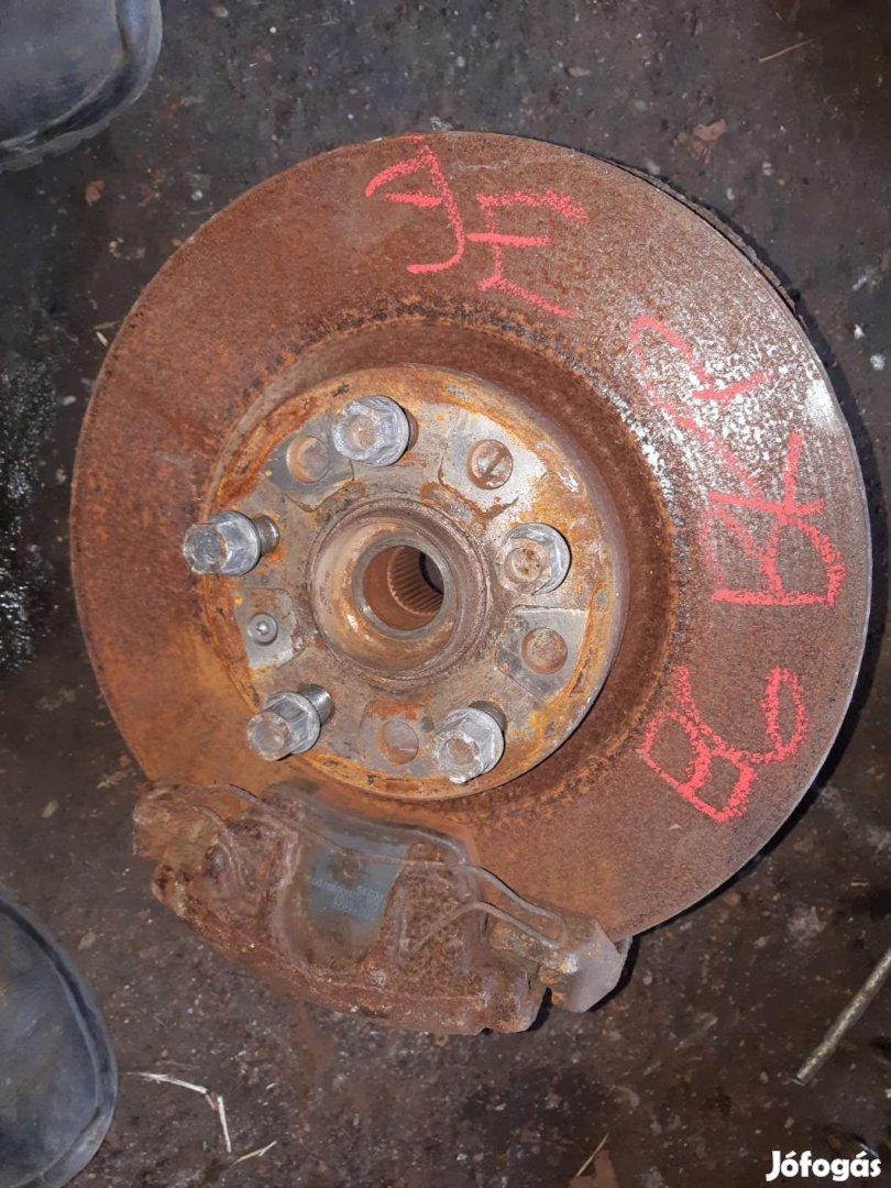 Volkswagen Passat B6 Jobb Első Csonkállvány Kerékaggyal