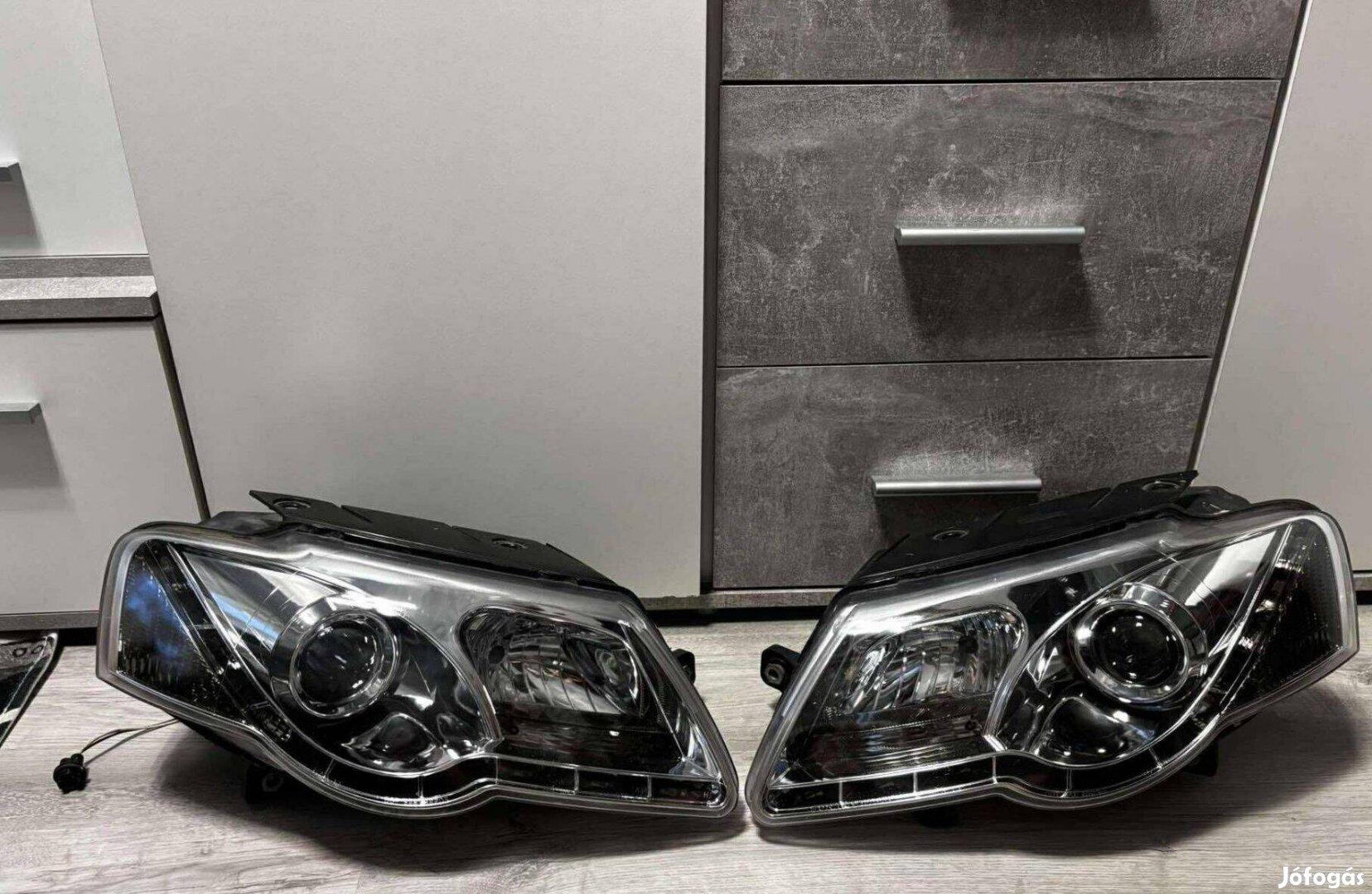 Volkswagen Passat B6 első fényszóró pár