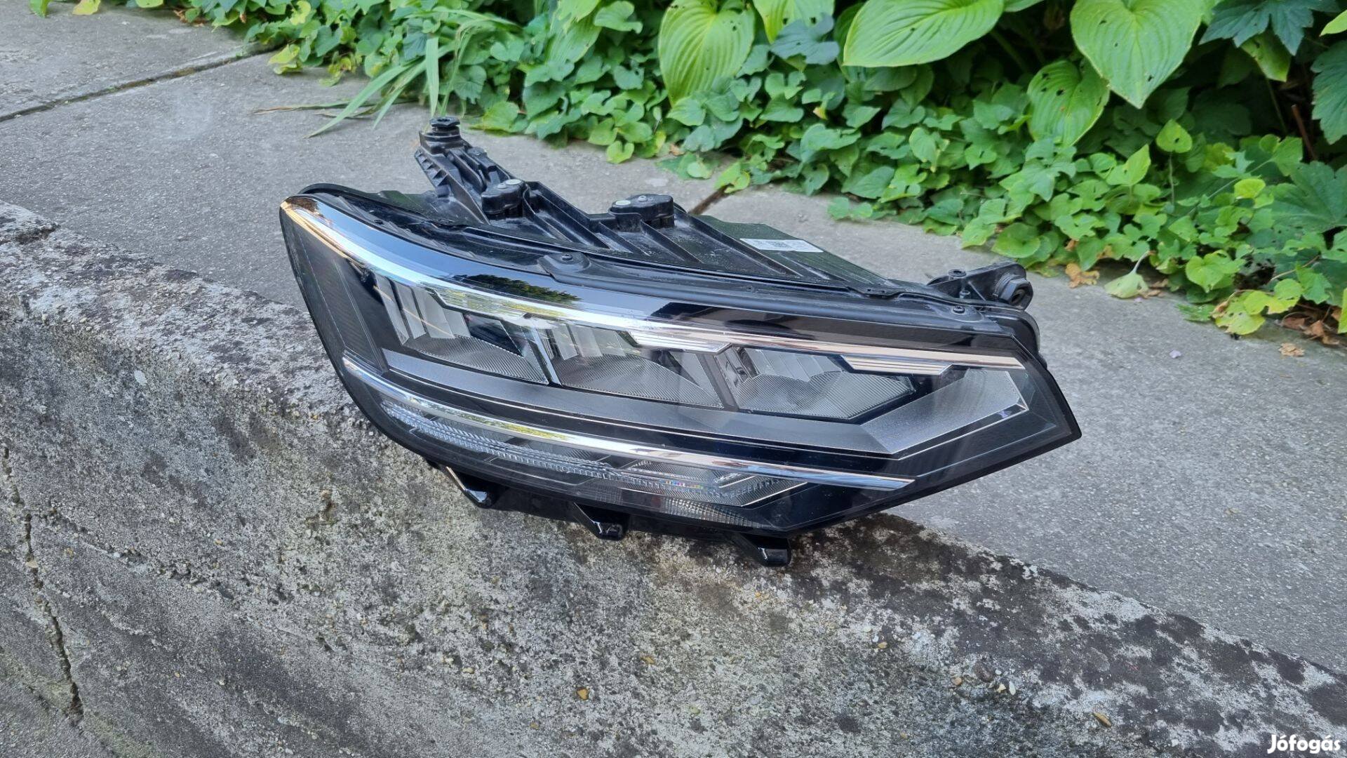 Volkswagen Passat B8 Jobb első fényszóró 3G1941036Q