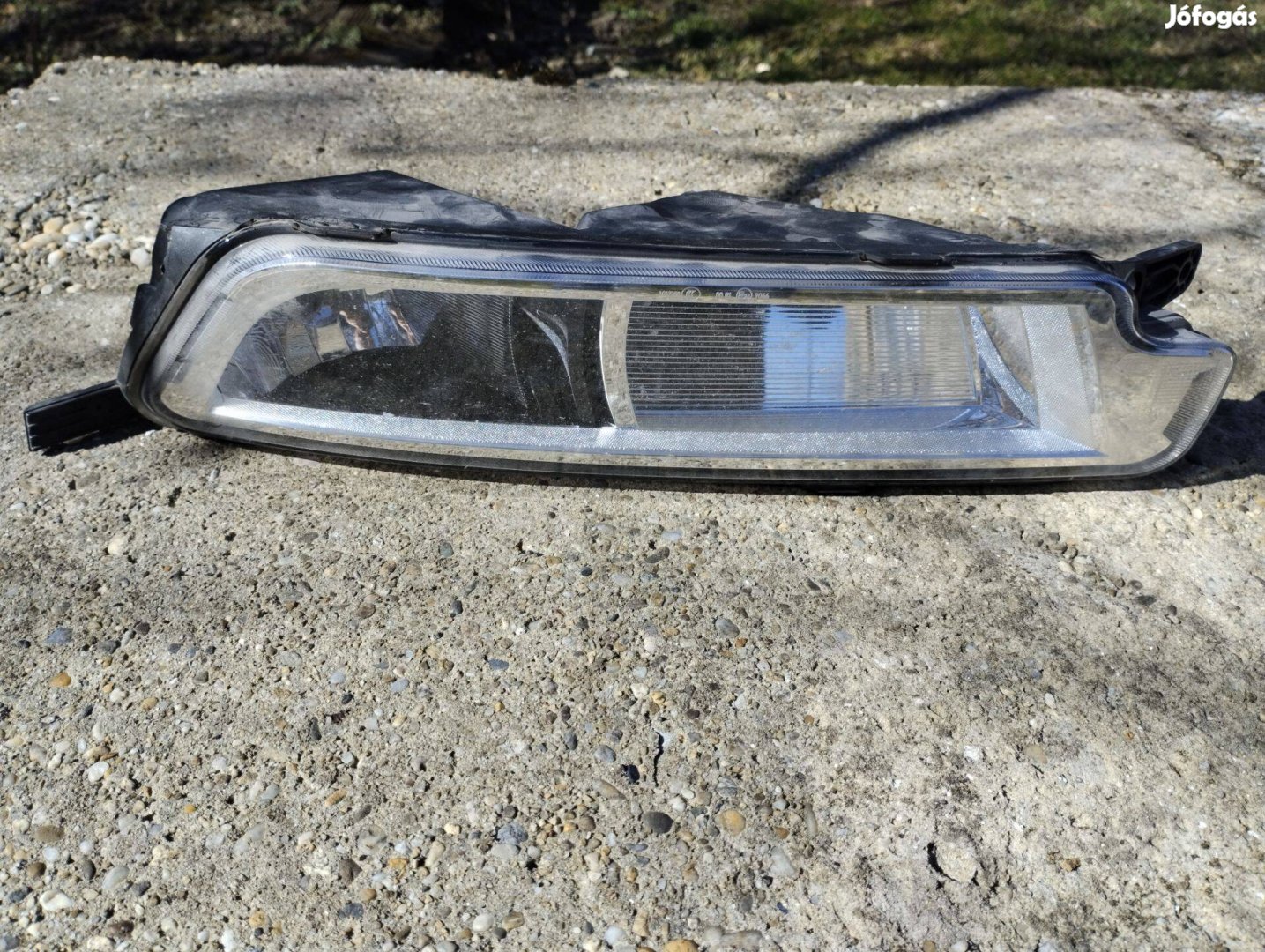 Volkswagen Passat B8 gyári jobb első ködfénylámpa ködfényszóró Hella