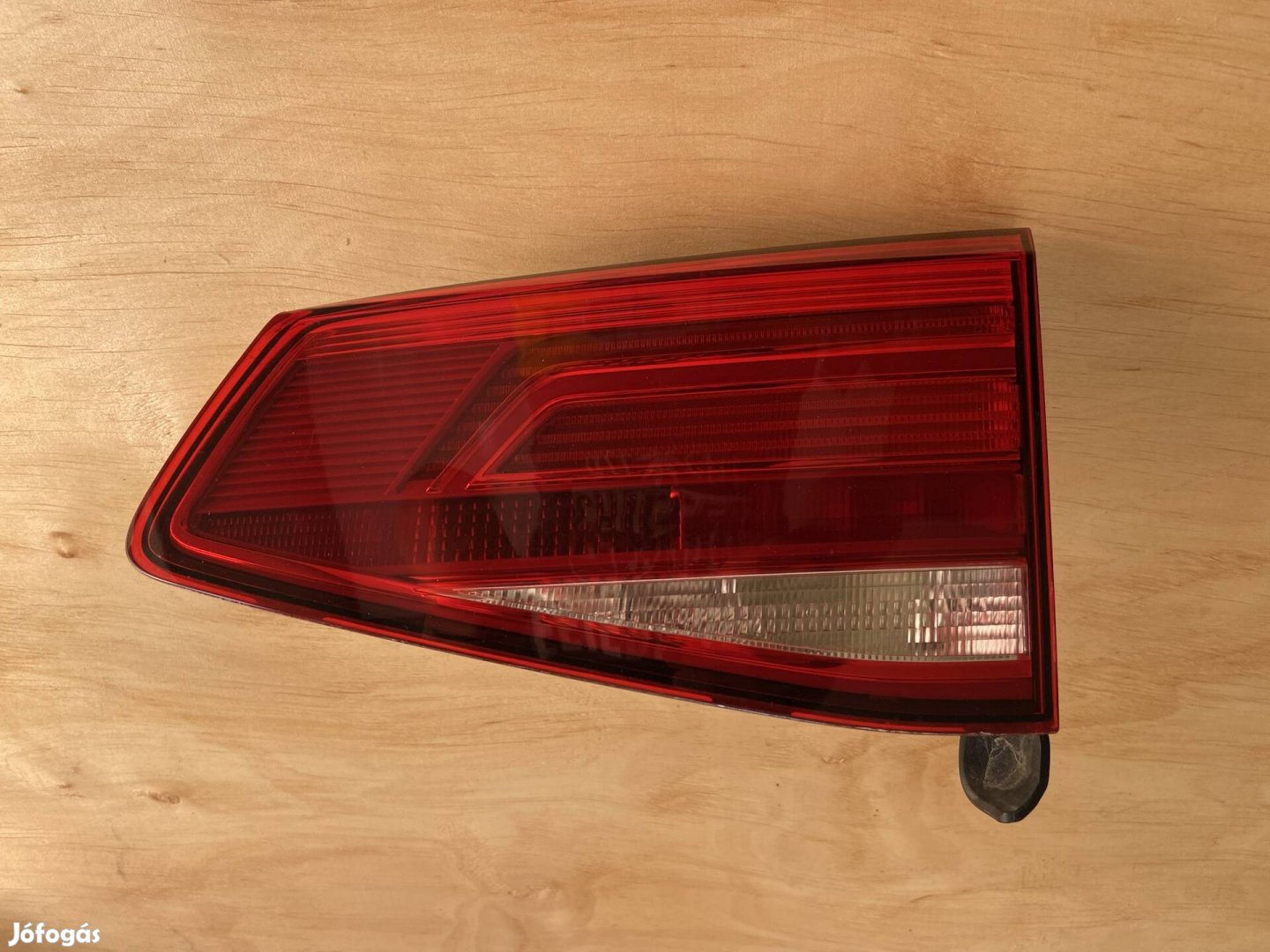 Volkswagen Passat B8 hátsó lámpa 
