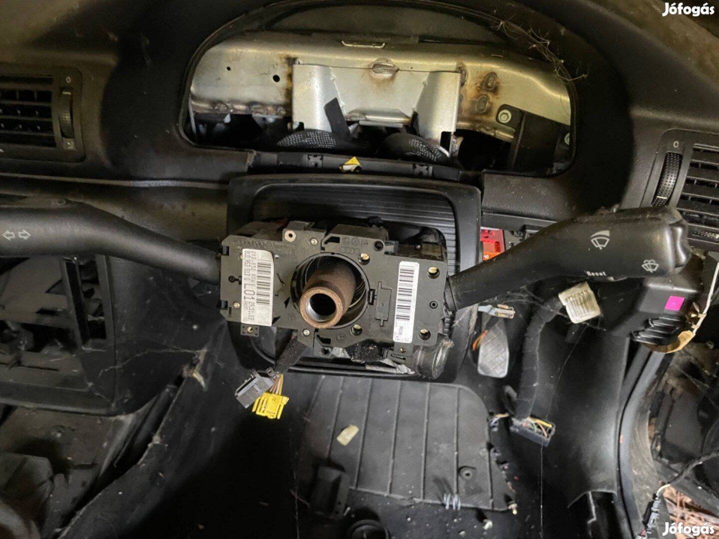 Volkswagen Passat B 5.5 bajuszkapcsoló posta megoldható