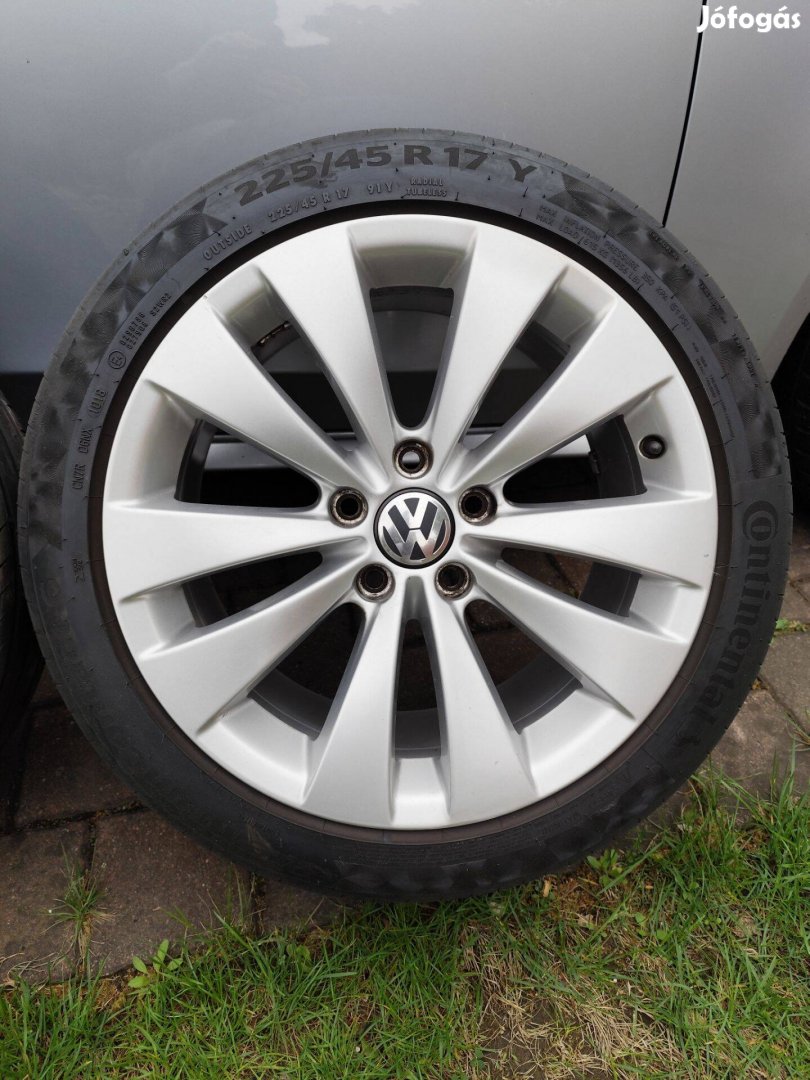 Volkswagen Passat CC gyári alufelni 17 continental premium contact