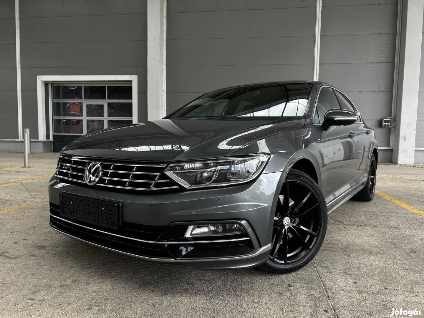 Volkswagen Passat VIII 1.6 TDI !! R-LINE Sport...