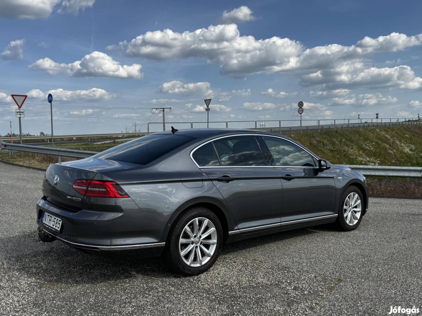 Volkswagen Passat VIII 2.0 TDI BMT SCR Highline...