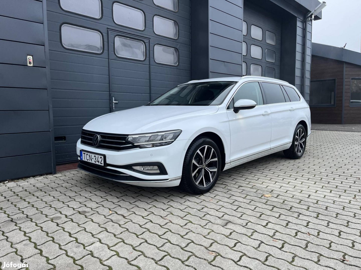 Volkswagen Passat VIII Variant 2.0 TDI SCR Eleg...