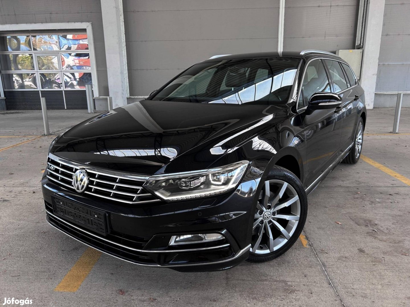 Volkswagen Passat VIII !! R LINE Sport !! Full...