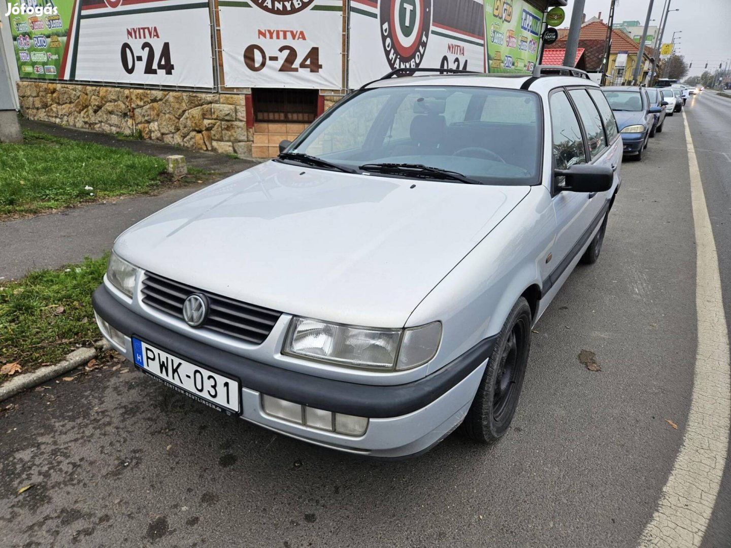 Volkswagen Passat Variant 1.8 GL vonóhorog