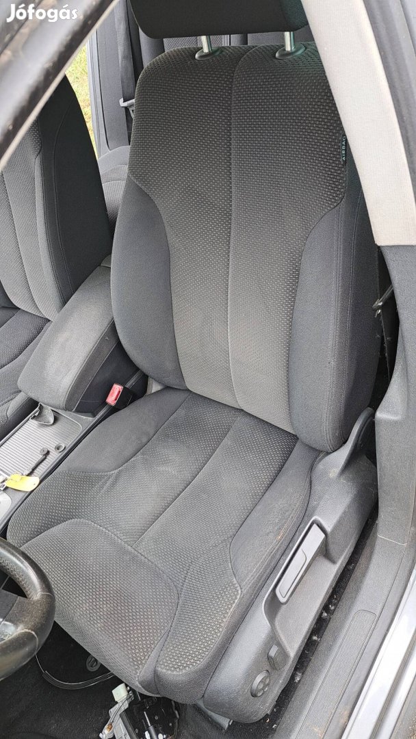 Volkswagen Passat b6.gyári ülésgarnitúra eladó 