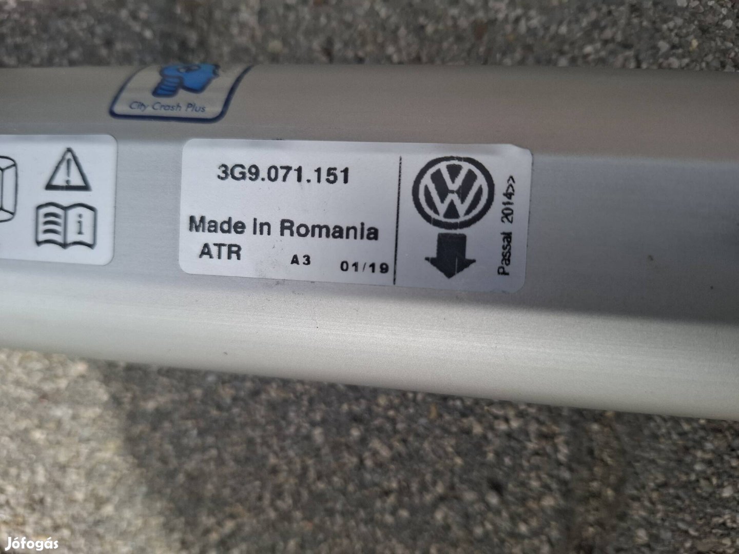 Volkswagen Passat gyári tetőcsomagtartó