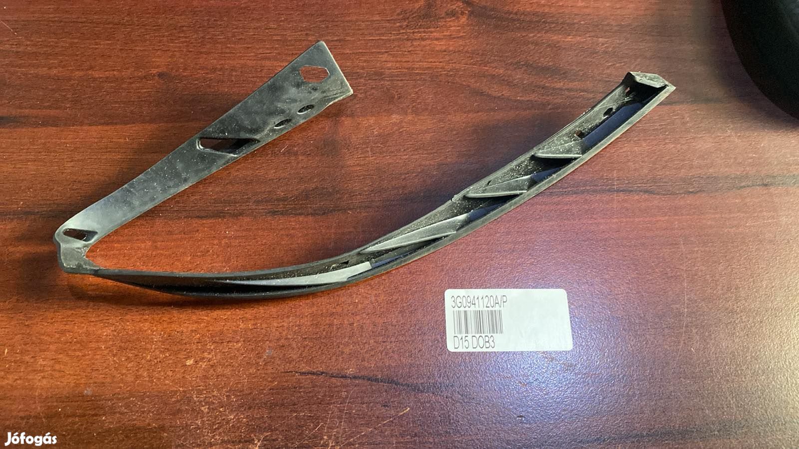 Volkswagen Passat jobb gumitömítés fényszóróhoz 3G0941120A eladó