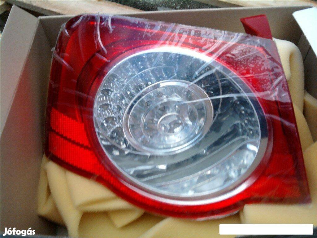 Volkswagen Passat új, bal hátsó, led lámpa