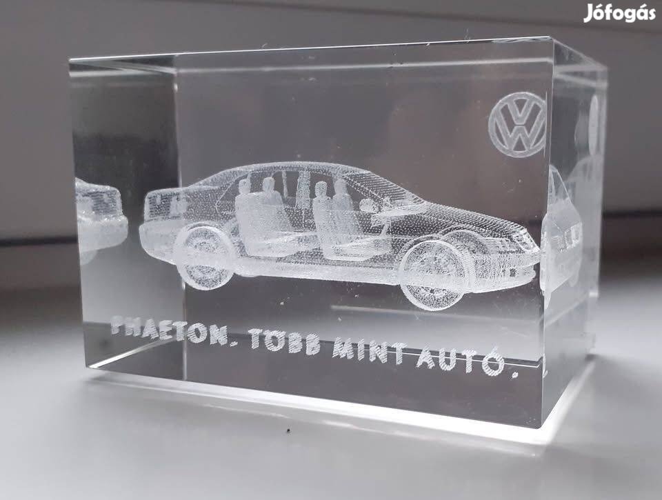 Volkswagen Phaeton gravírozott üvegtömb