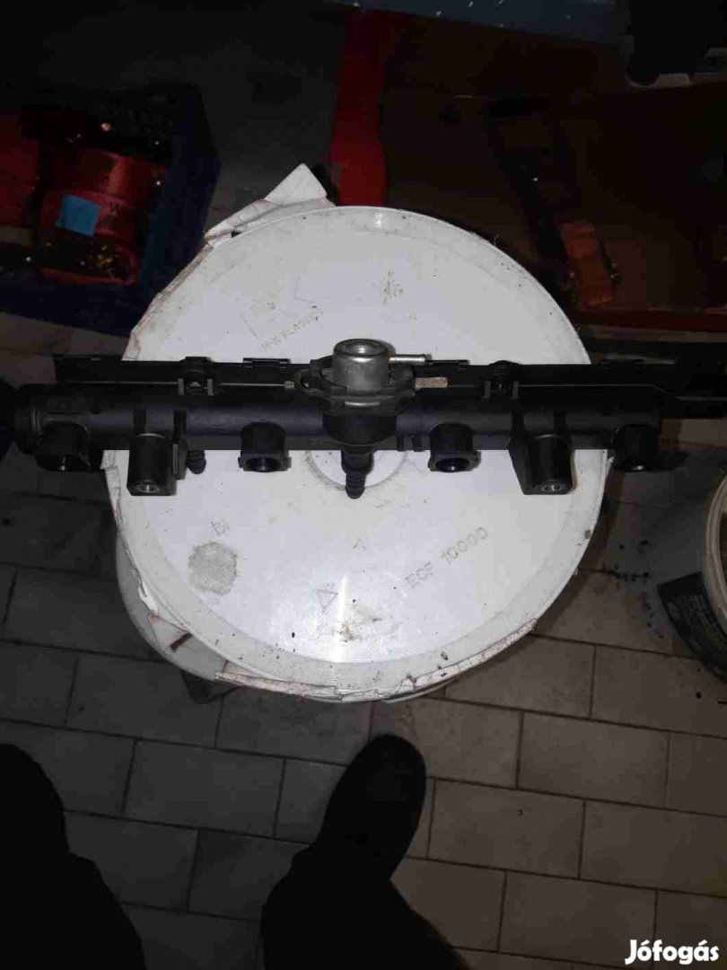 Volkswagen Polo 01- Injektor Híd Üzemanyagnyomás Szabályzó