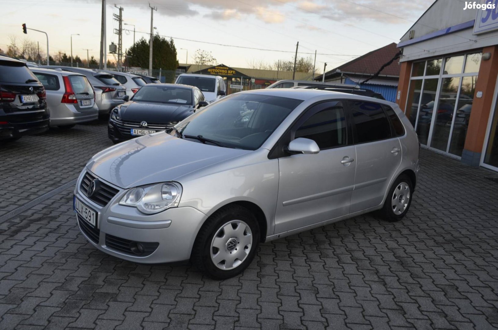 Volkswagen Polo 1.4 80 16V Perfekt Vonóhorog LE...