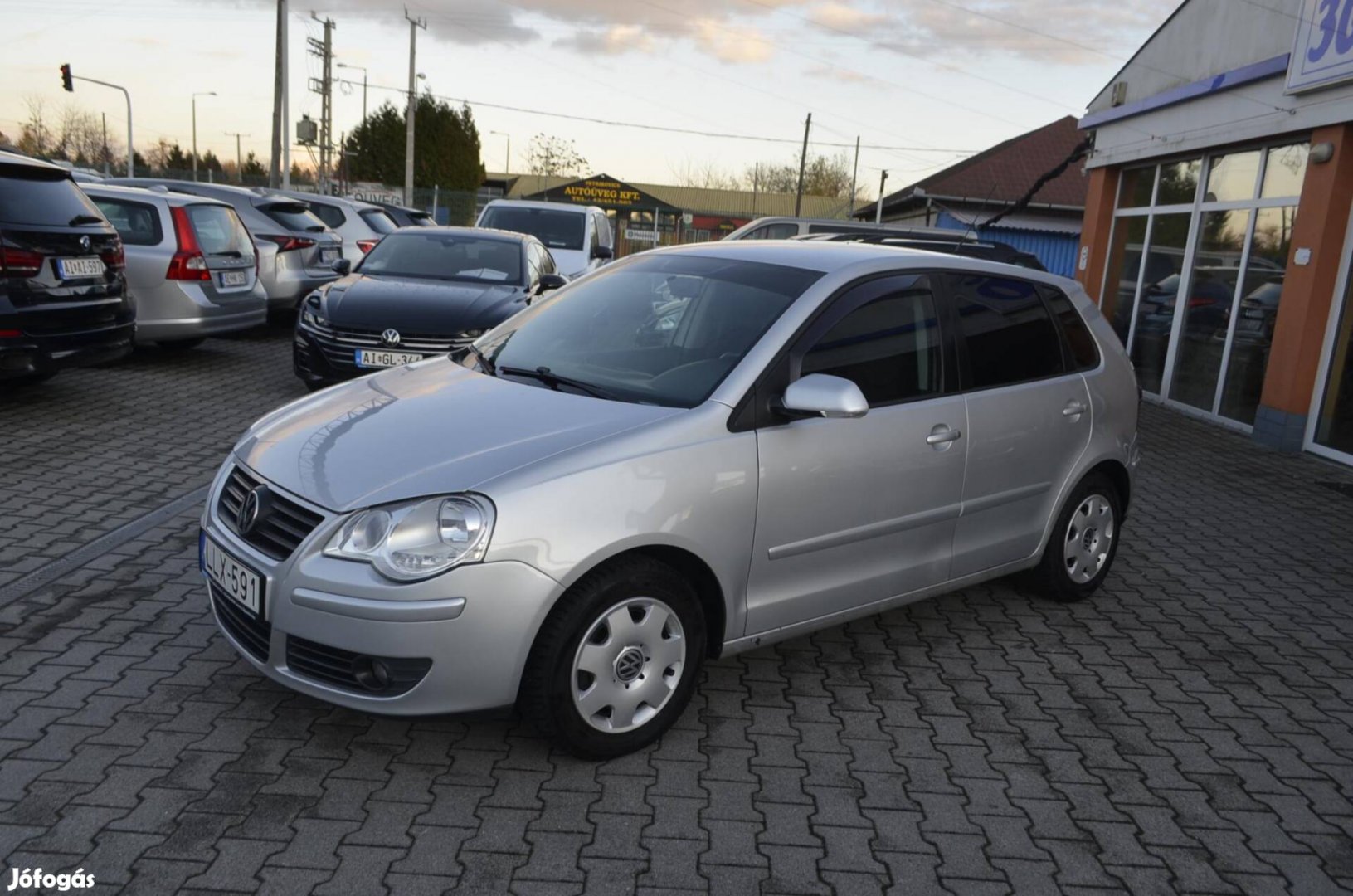 Volkswagen Polo 1.4 80 16V Perfekt Vonóhorog LE...