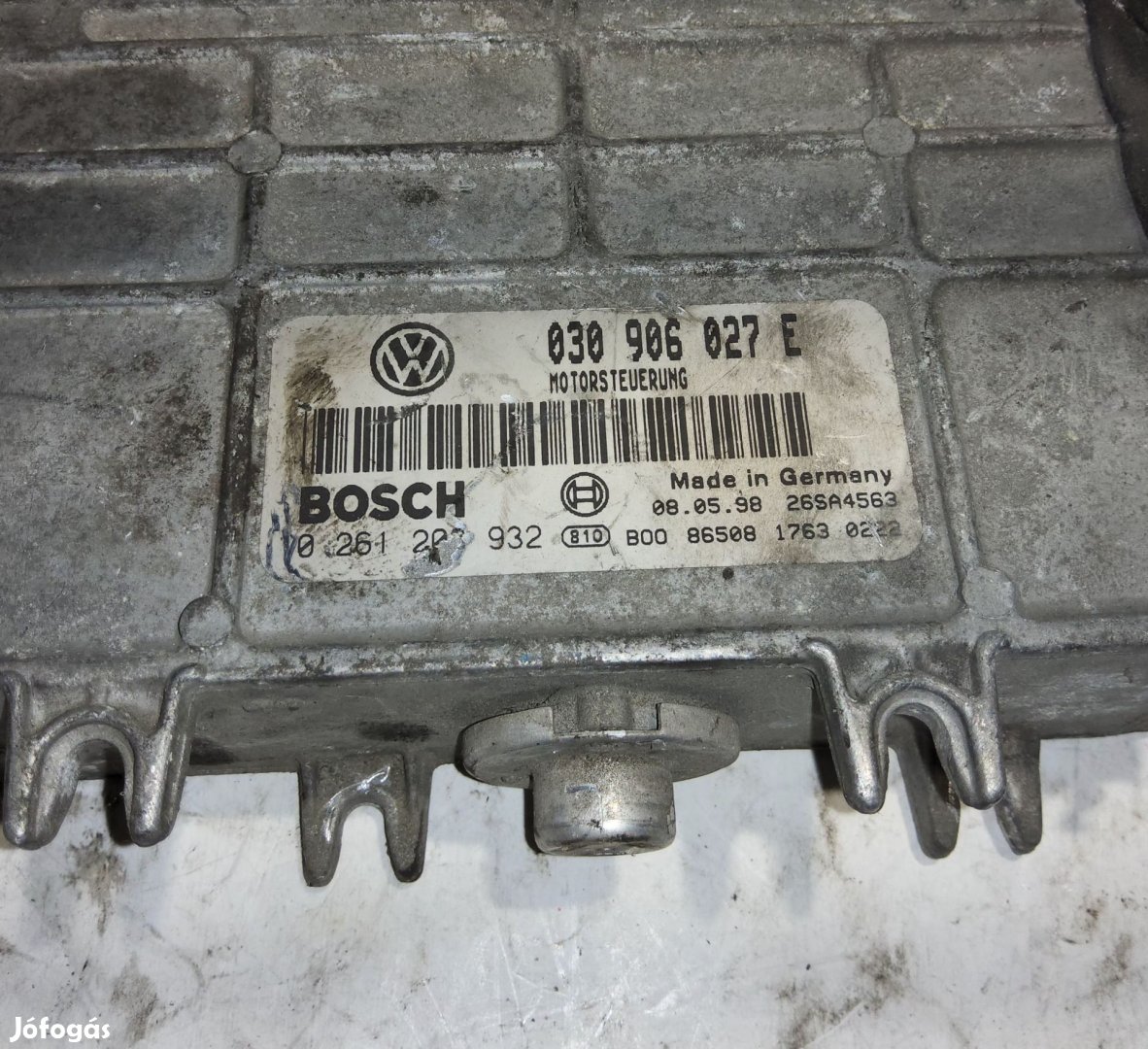 Volkswagen Polo 6N1 motorvezérlő 1,0 8v benzin 0261203932 ,