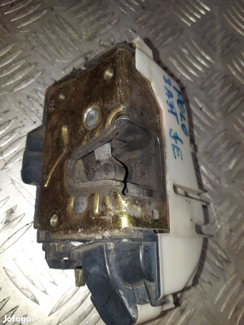 Volkswagen Polo 6N 94-01 Jobb Első Ajtó Zárszerkezet