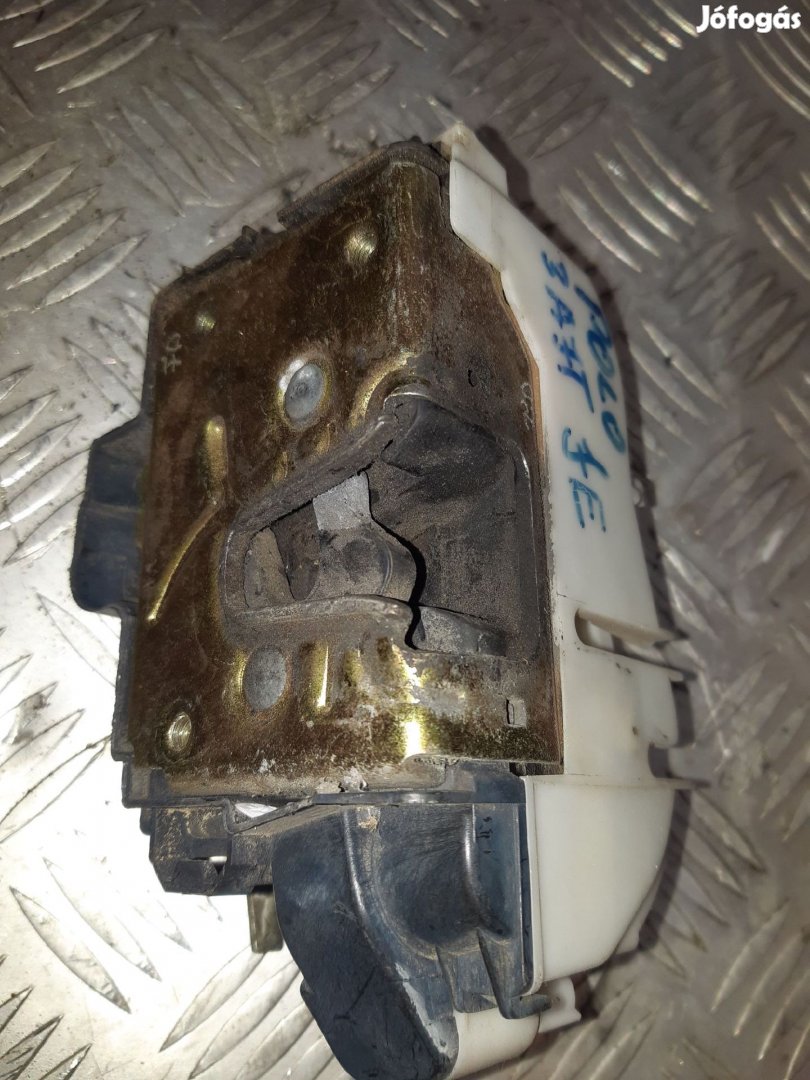 Volkswagen Polo 6N 94-01 Jobb Első Ajtó Zárszerkezet