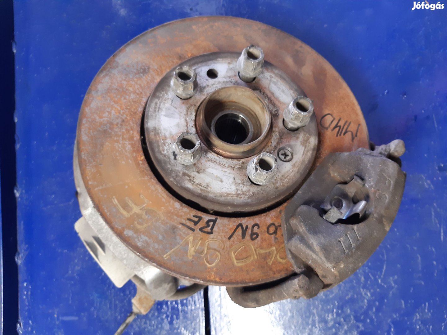 Volkswagen Polo 9N Bal Első Csonkállvány Kerékaggyal