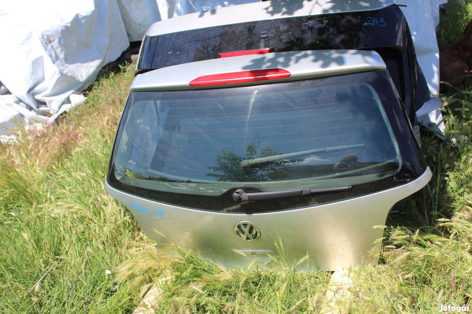 Volkswagen Polo 9N Csomagtérajtó üresen, szélvédővel (244)