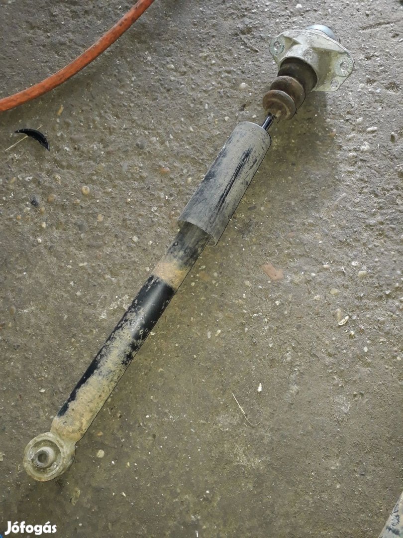 Volkswagen Polo 9N Hátsó Lengéscsillapító