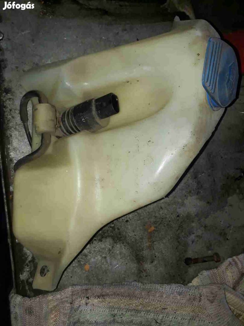 Volkswagen Polo Ablakmosó Tartály Ablakmosó Szivattyú