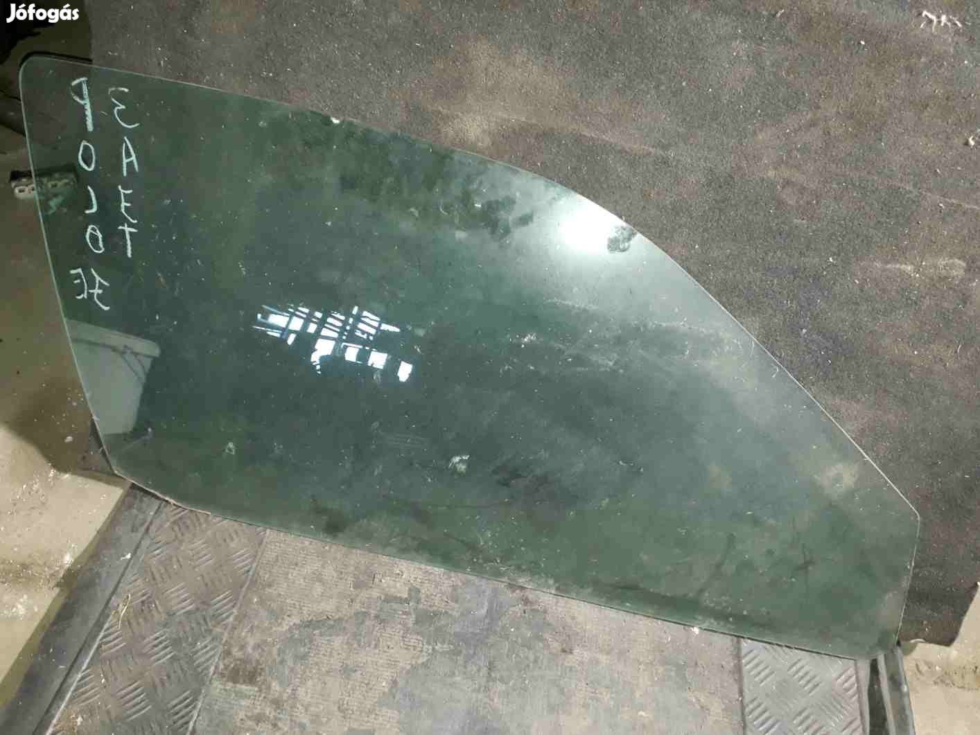 Volkswagen Polo Jobb Első Lejáró Ablaküveg