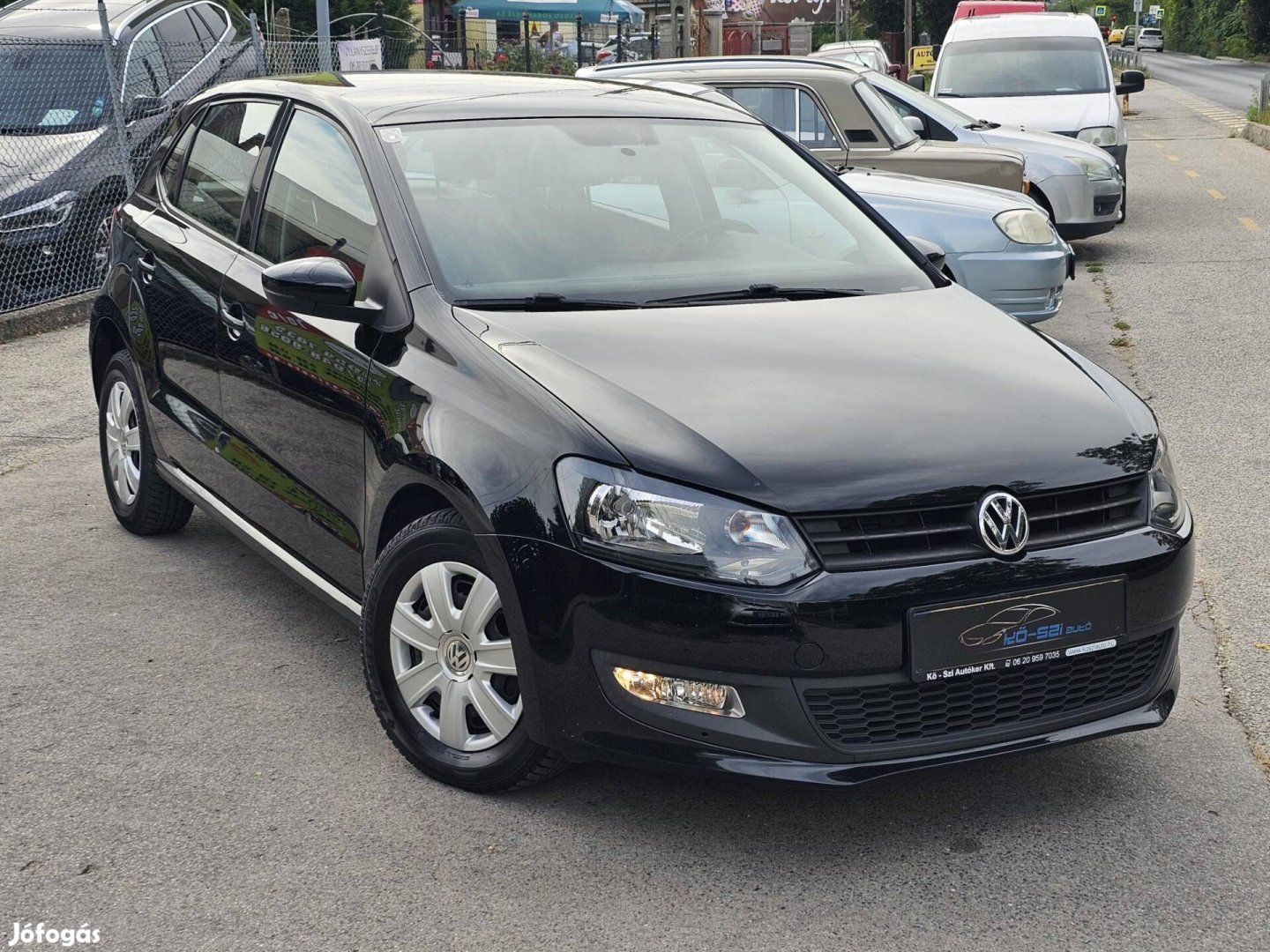 Volkswagen Polo V 1.2 70 Trendline szervizkönyves