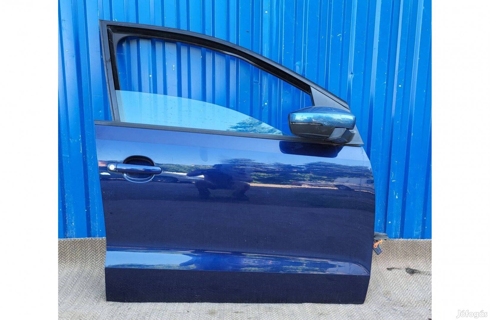 Volkswagen Polo V 5 6R 6C 2008- jobb első ajtó sötétkék sérülésmentes