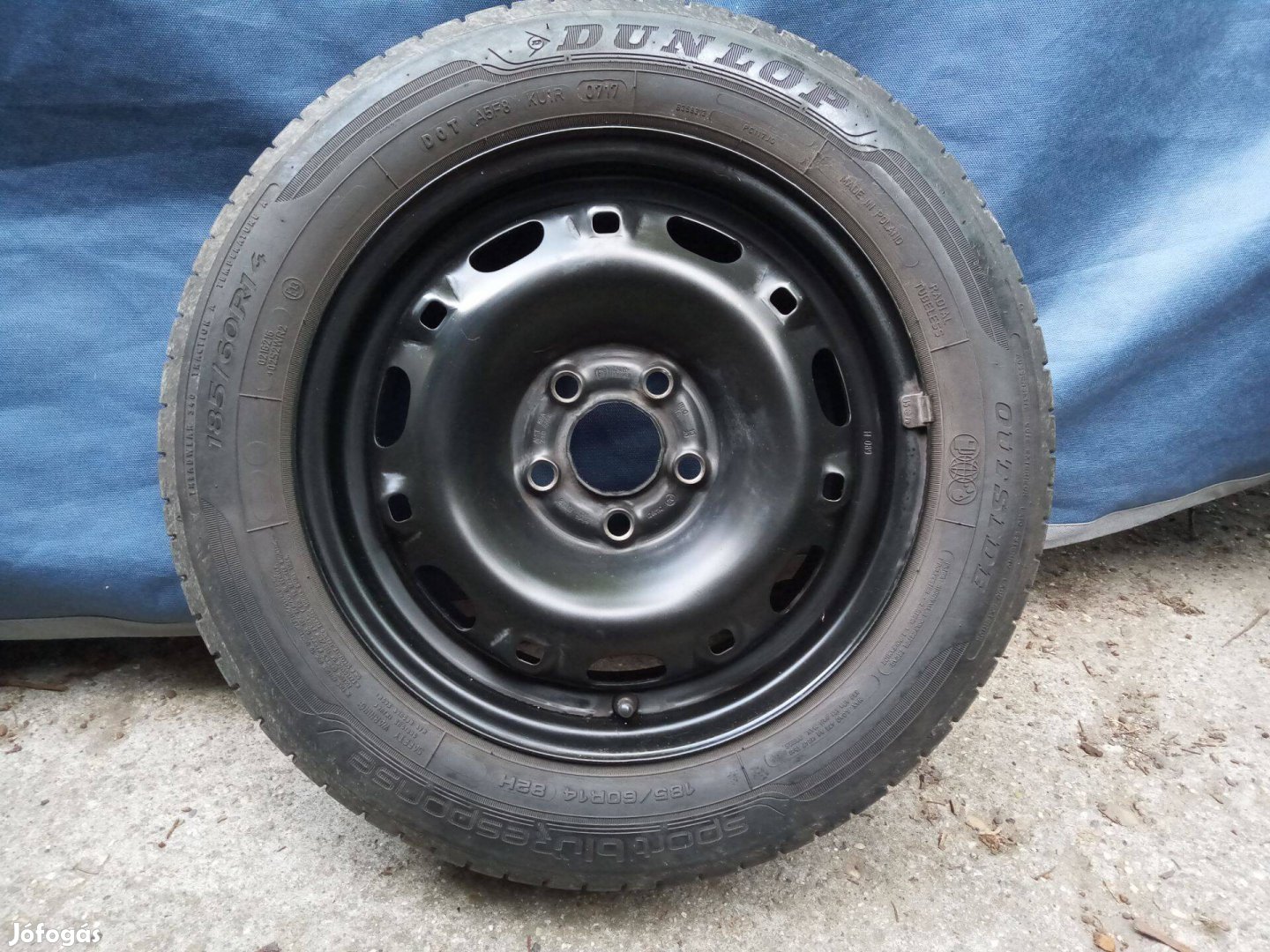 Volkswagen/SEAT/Skoda acélfelni+szerelt Dunlop Sport Bluresponse gumi
