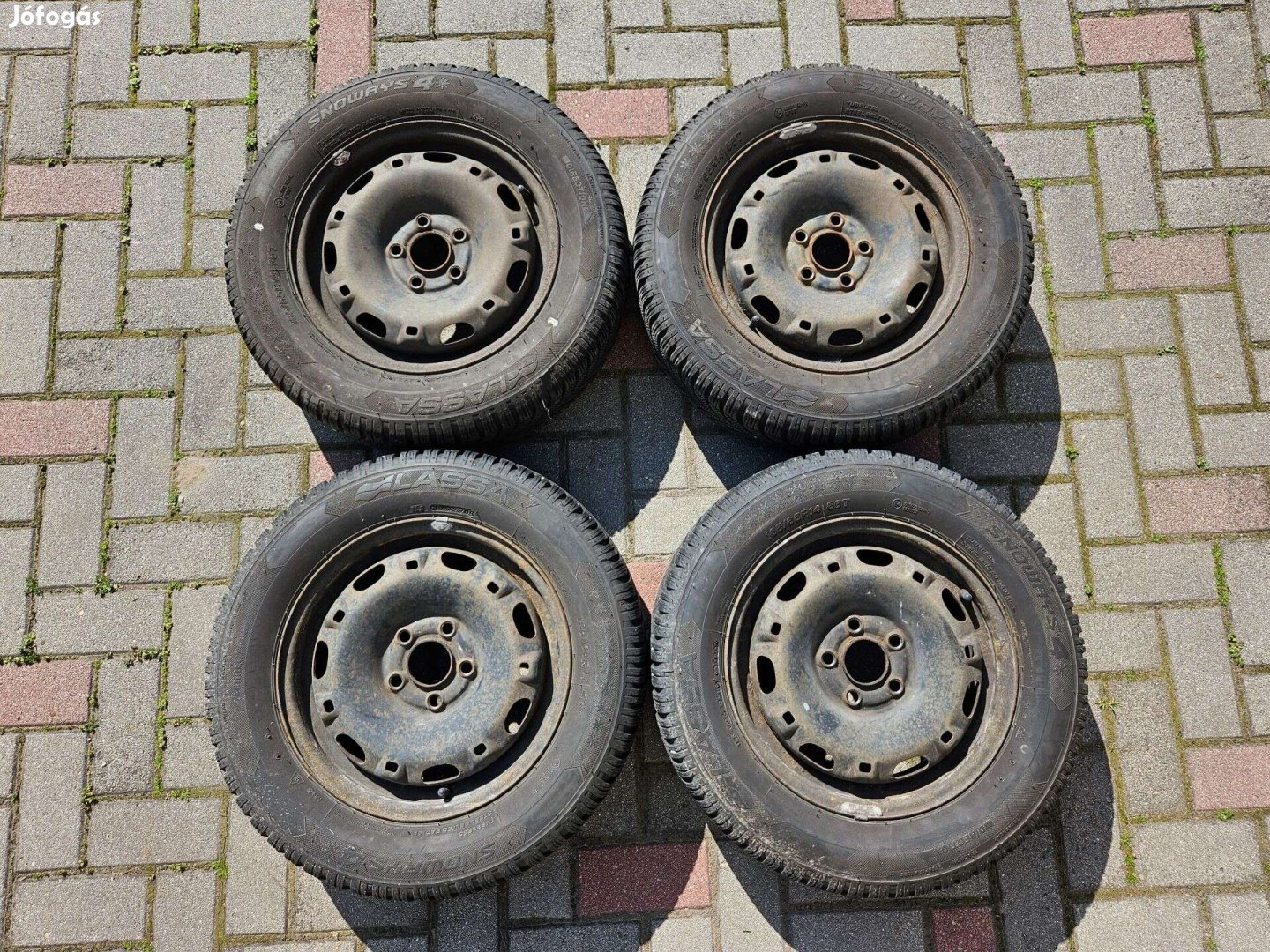 Volkswagen/Seat lemezfelni téli gumival (5x100) 185/65 R14