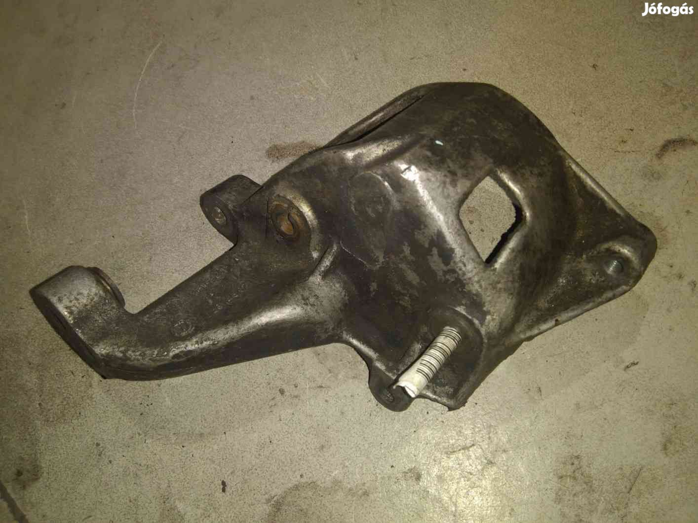 Volkswagen Sharan I Kormányszervó Szivattyú Tartó Bak