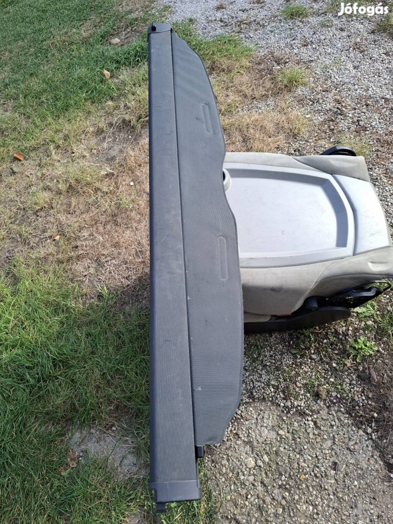 Volkswagen Sharan kalaptartó roló